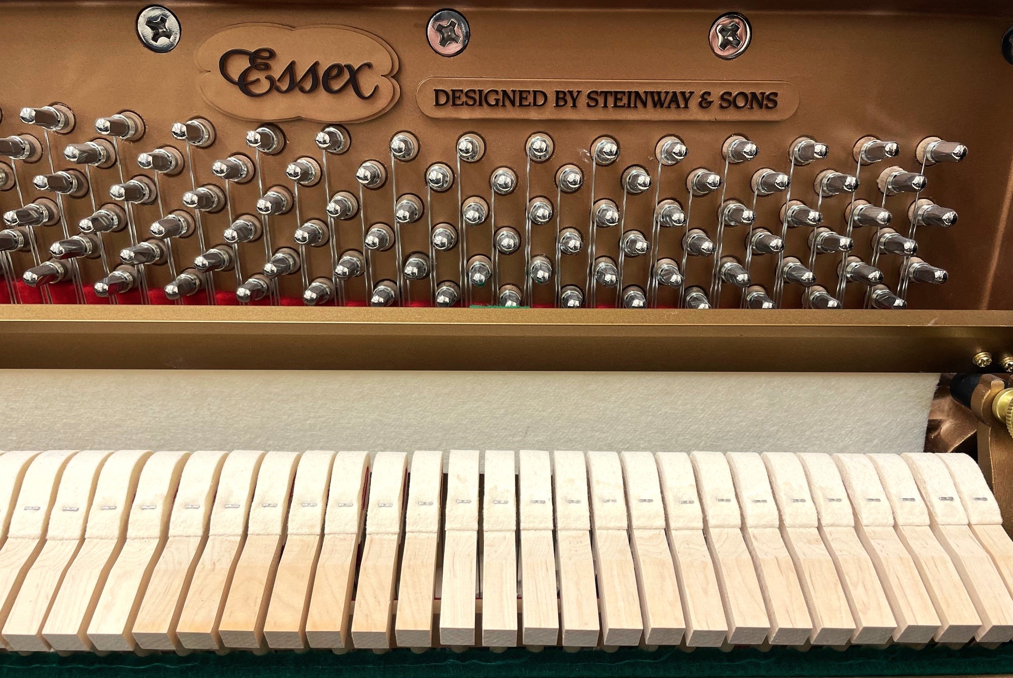 Essex Contemporary Upright - Image 3