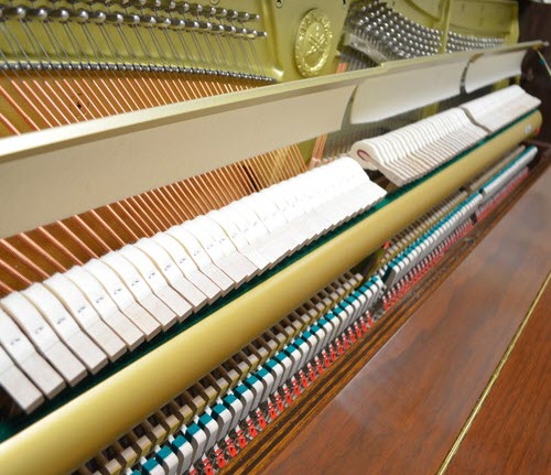 Yamaha U1 Piano
